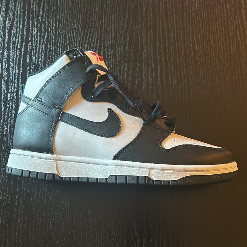 Women’s Nike Dunk High Retro Panda Black White Size 7.5 Basketball Shoe - Picture 7 of 14